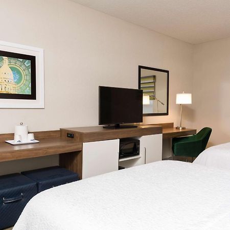 Okemos Hampton Inn & Suites East Lansing מראה חיצוני תמונה