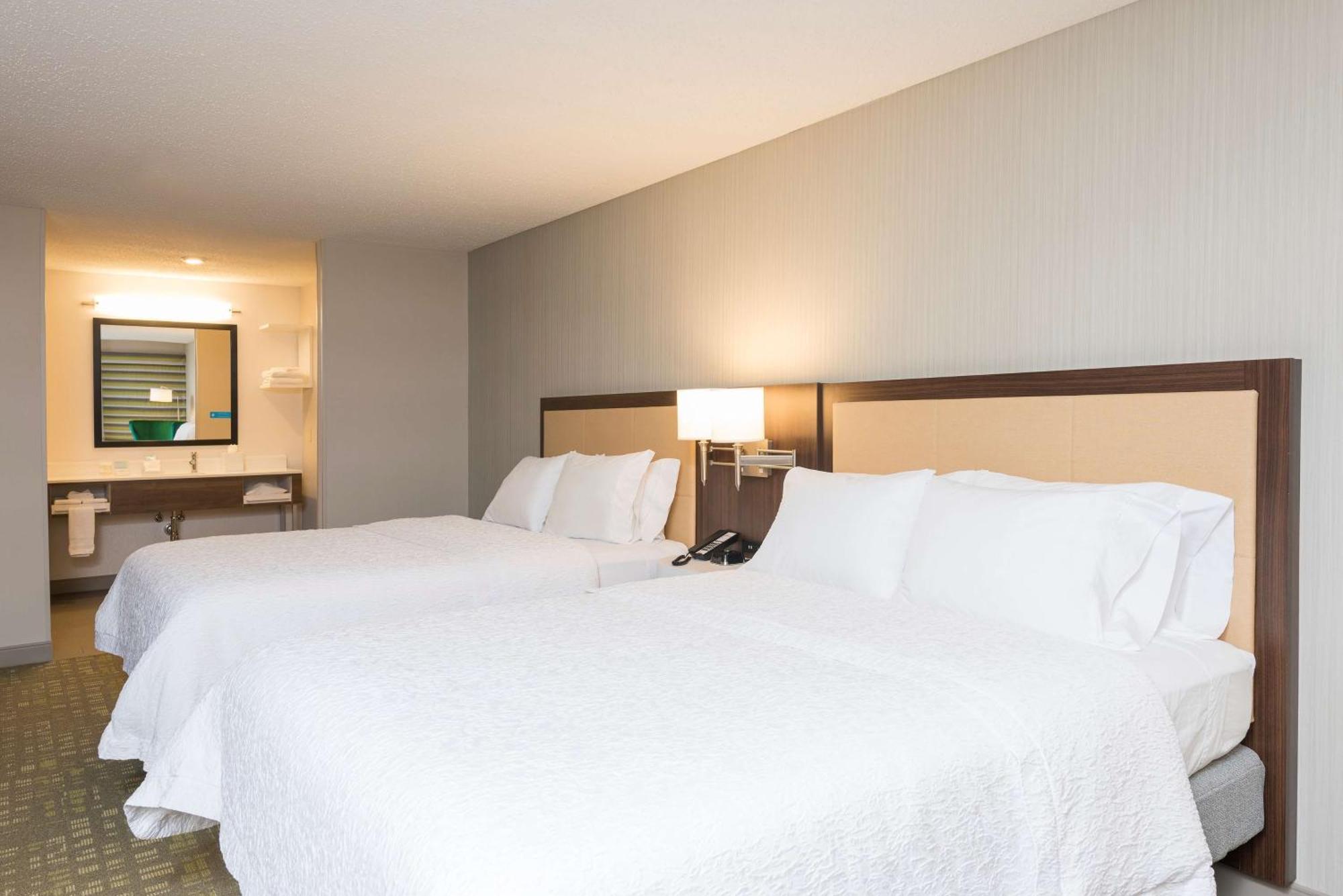 Okemos Hampton Inn & Suites East Lansing מראה חיצוני תמונה