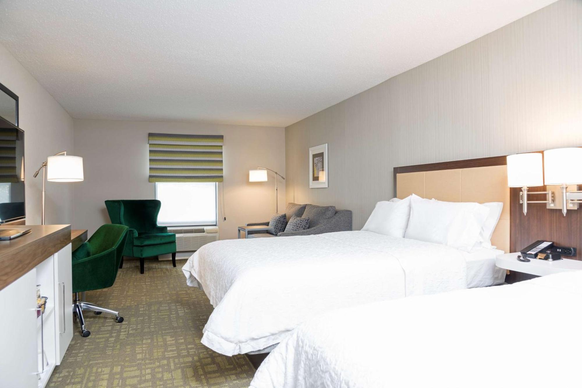 Okemos Hampton Inn & Suites East Lansing מראה חיצוני תמונה