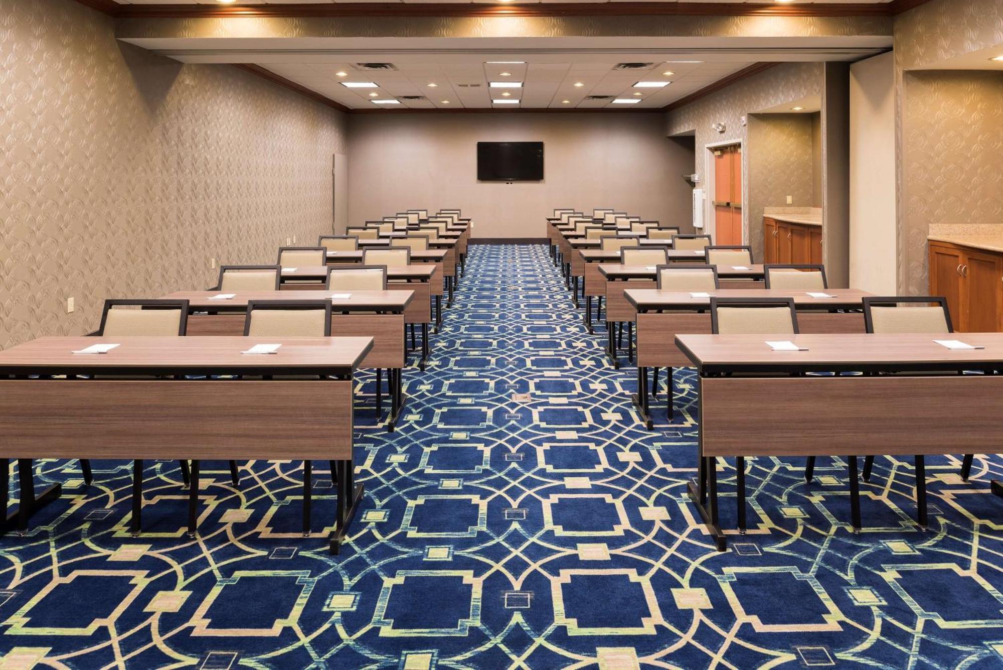 Okemos Hampton Inn & Suites East Lansing מראה חיצוני תמונה