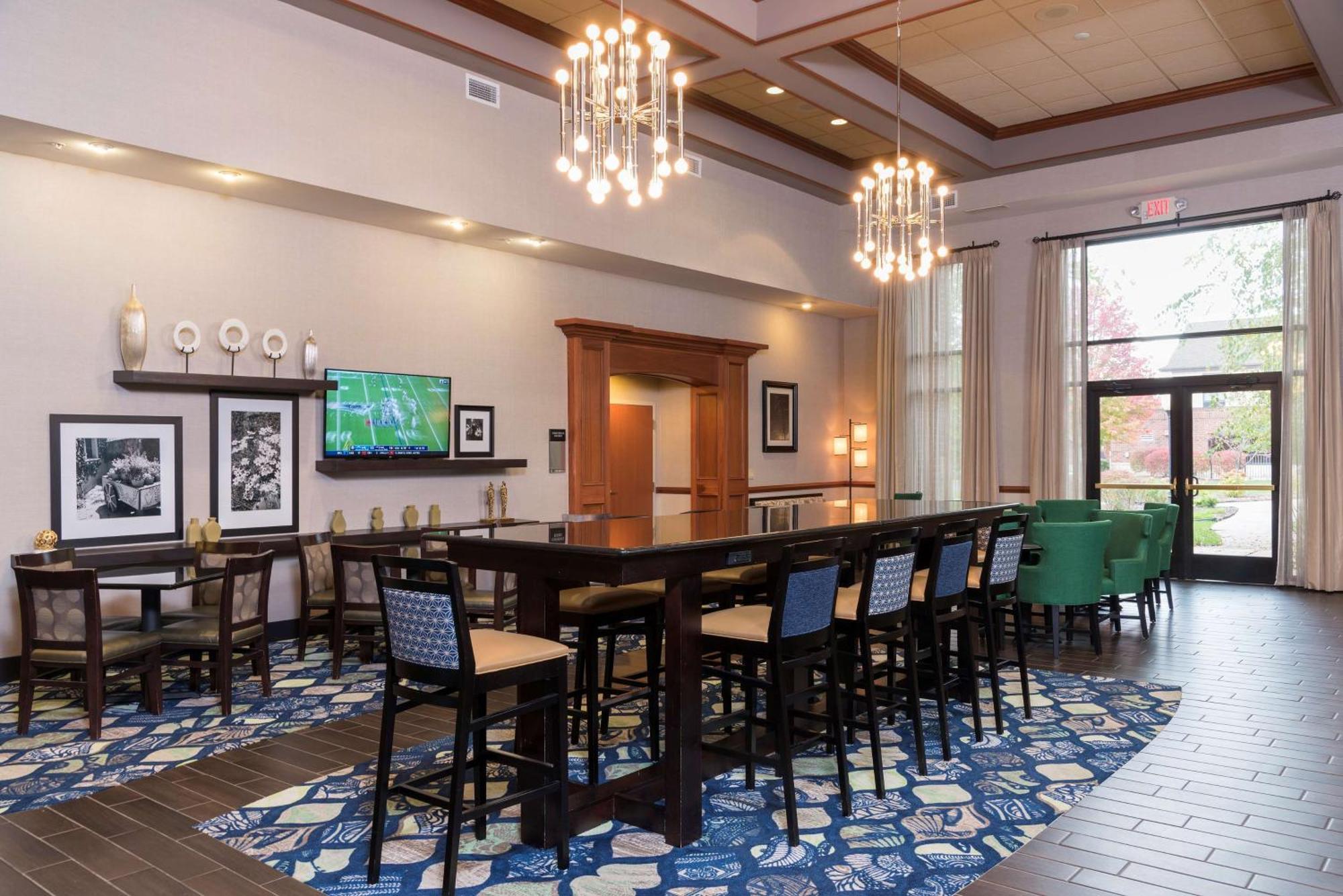 Okemos Hampton Inn & Suites East Lansing מראה חיצוני תמונה