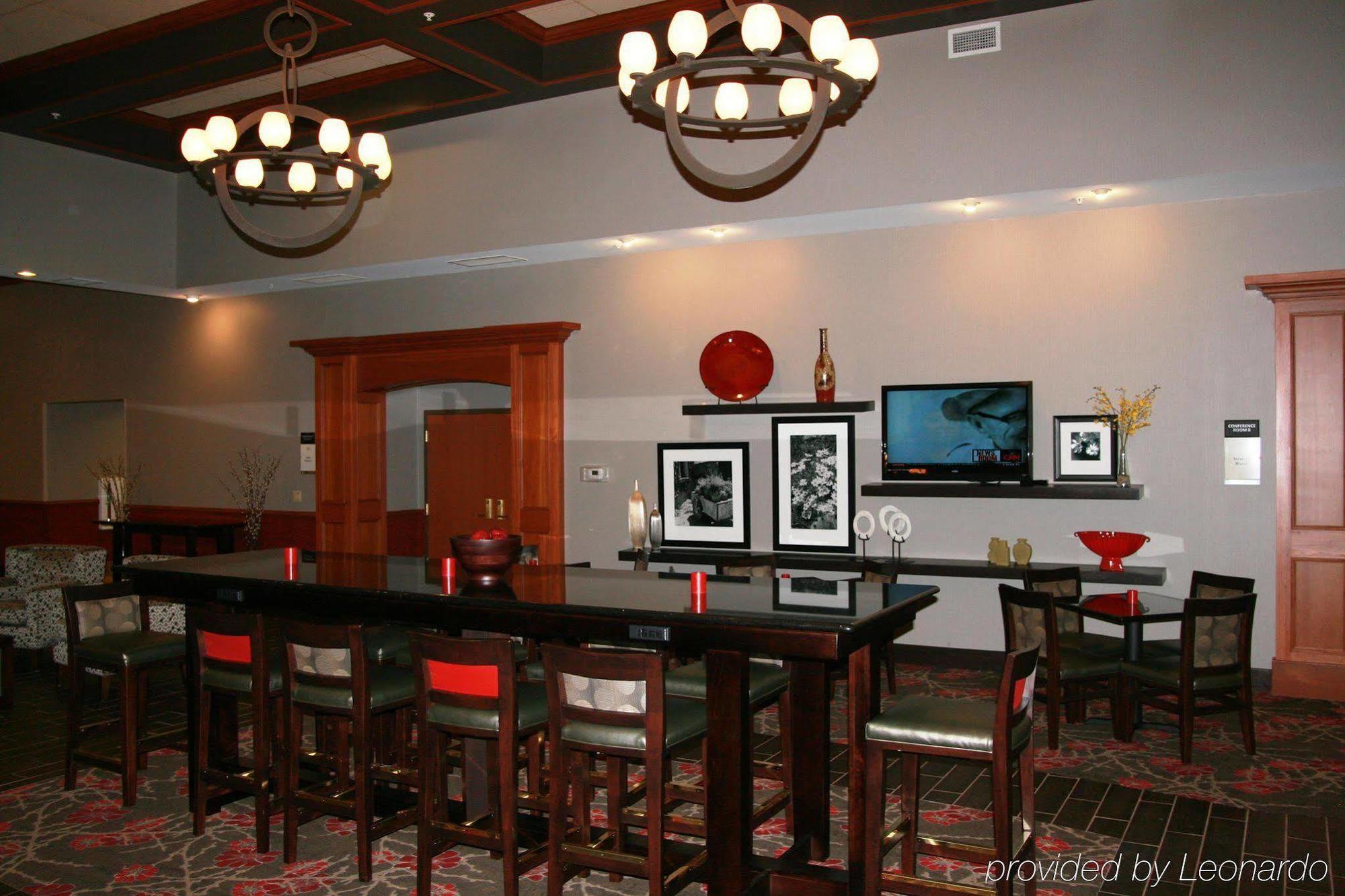 Okemos Hampton Inn & Suites East Lansing מסעדה תמונה